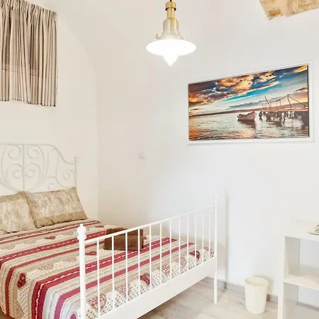 Guesthost - San Nicola Clemente Private 3* Bari