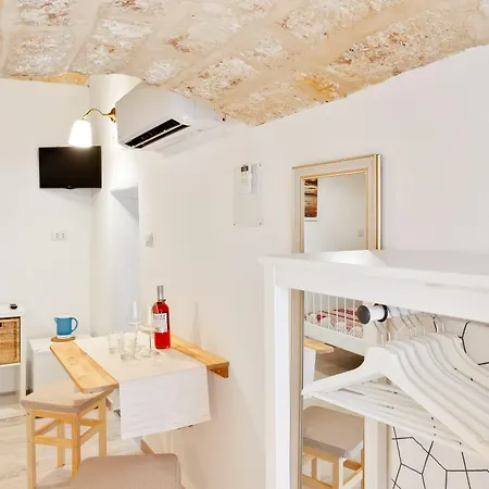 Guesthost - San Nicola Clemente Private Gasthuis 3*